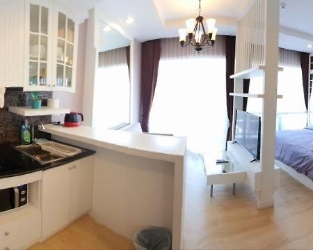 Cozy Near Beach 200M With Toproof Pool At Patio Bangsaen Ngoại thất bức ảnh