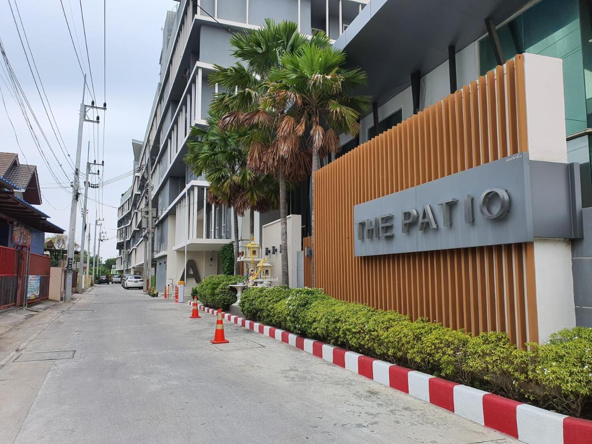 Cozy Near Beach 200M With Toproof Pool At Patio Bangsaen Apartment Ngoại thất bức ảnh