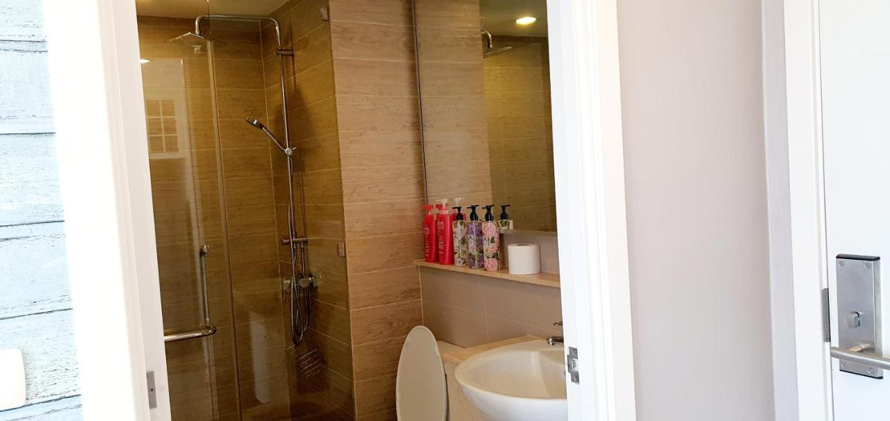 Cozy Near Beach 200M With Toproof Pool At Patio Bangsaen Ngoại thất bức ảnh