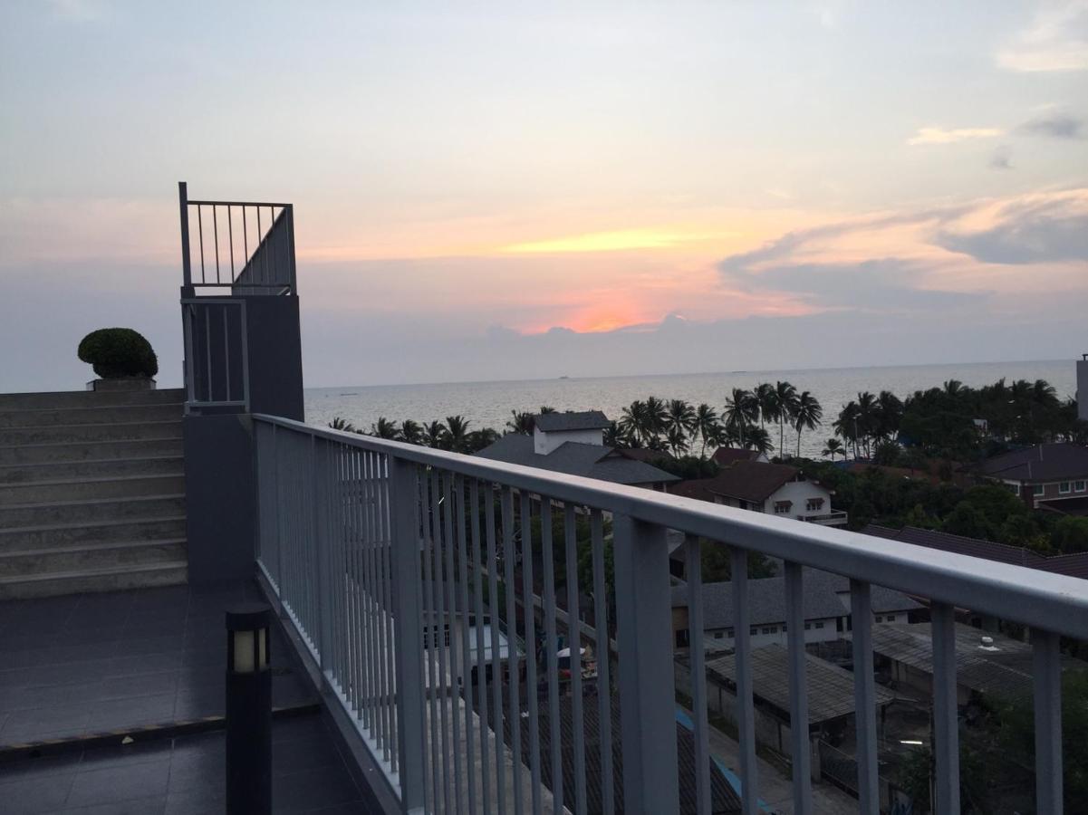 Cozy Near Beach 200M With Toproof Pool At Patio Bangsaen Ngoại thất bức ảnh